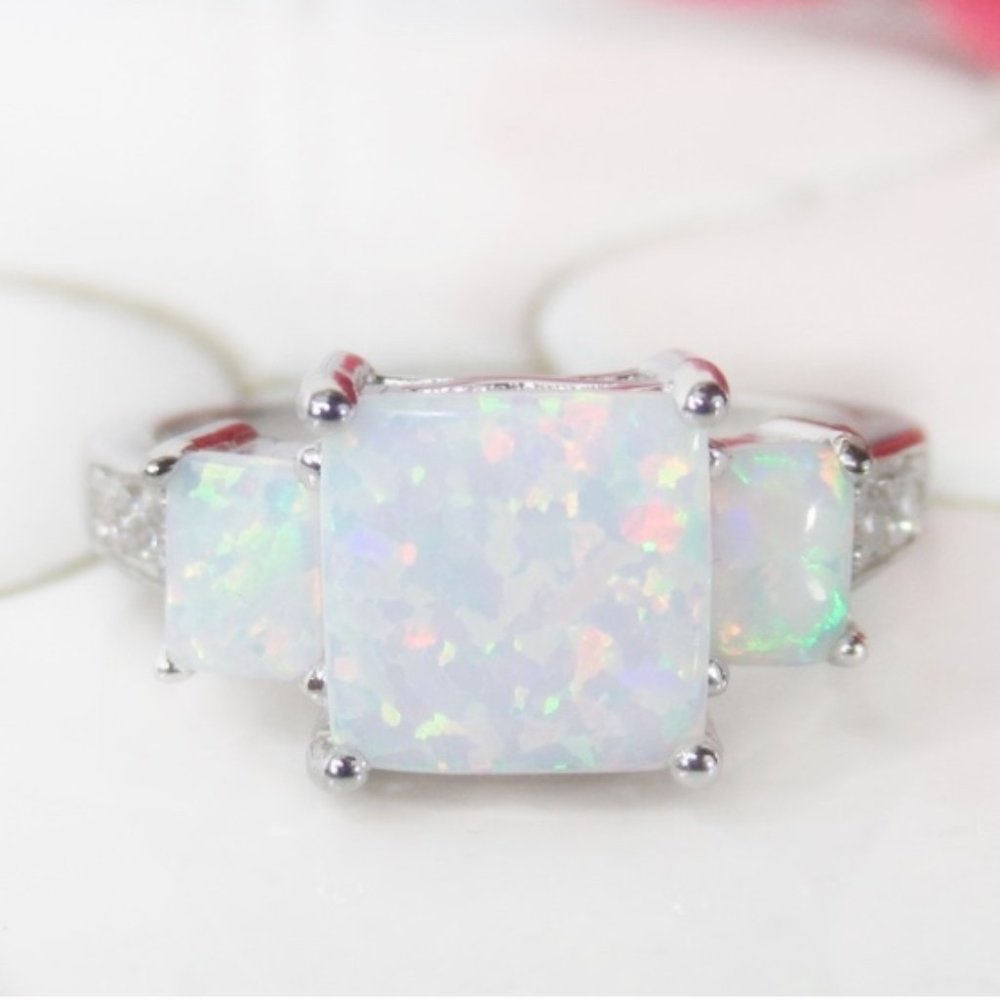 Sterling silver ring white opal square gem size 7, 13